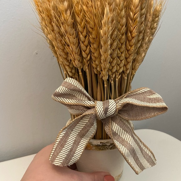 WHEAT PLANT DECOR 🍂 - Picture 3 of 3